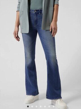 NWT Athleta Sculptek Flare Jeans in True Blue Size 6 Tall Stretch Sculpt Denim